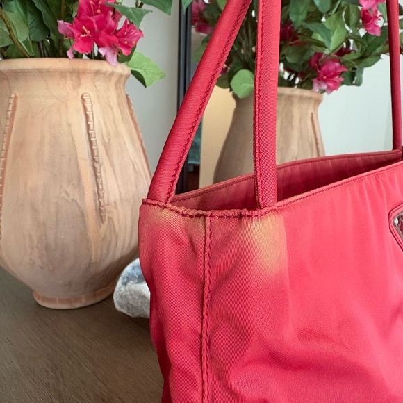 Prada Nylon Tote FINAL PRICE - Picture 4 of 15
